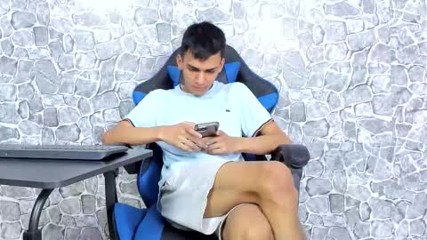 Snapshot of alejo_peverell chatting on February 25, 2026, 7:01 pm alejo peverell online show from February 25, 2026, 7:01 pm