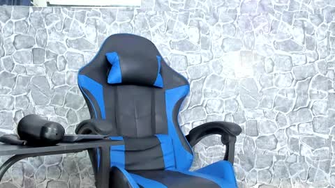 alejo peverell online show from April 6, 2026, 8:54 pm