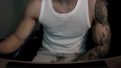 alejoduarte16 online show from November 19, 2025, 5:24 pm