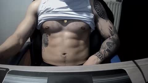 alejoduarte16 online show from May 23, 2026, 11:36 am