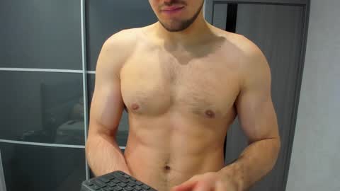 aleks_brown online show from February 8, 2025, 12:06 pm