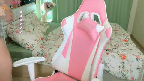 Lexi online show from October 18, 2025, 3:20 am