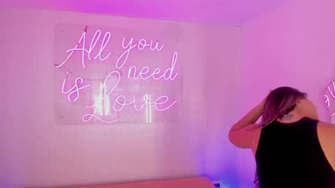 Aleksandra  online show from April 18, 2026, 12:31 pm