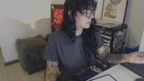 AleksaNoir online show from April 30, 2026, 6:14 pm