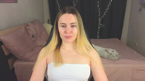 Alena online show from January 15, 2025, 2:24 pm