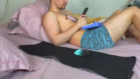 Snapshot of alena_hot_sex chatting on June 1, 2026, 12:29 pm Alena online show from June 1, 2026, 12:29 pm