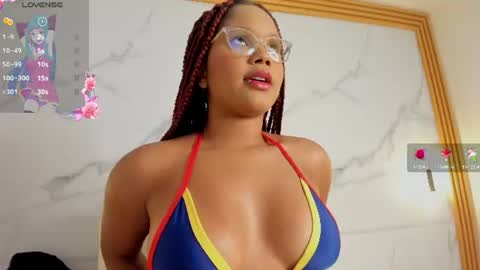 Snapshot of alena_kenner chatting on July 7, 2026, 6:56 pm Alena Kenner online show from July 7, 2026, 6:56 pm