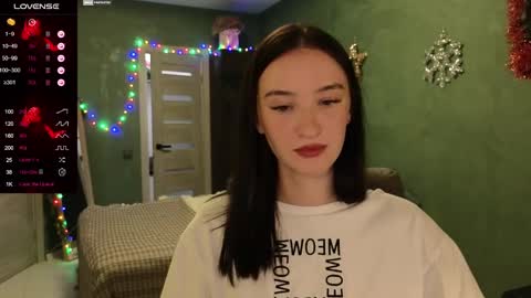 Alena online show from December 6, 2024, 8:07 pm