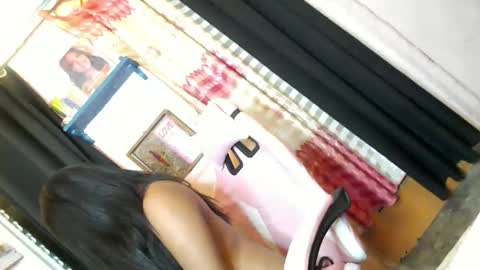 Kimmygirl online show from May 22, 2026, 12:00 pm