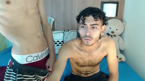 ALENDERS online show from September 14, 2025, 12:43 am