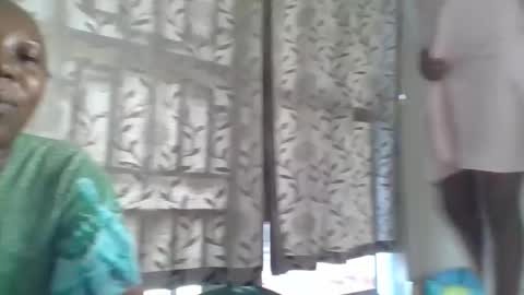 Noreen Kennth and Emilly online show from September 25, 2025, 7:23 am