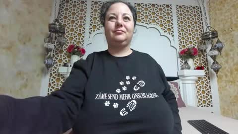 alesha_arabian_ online show from January 15, 2026, 5:01 am