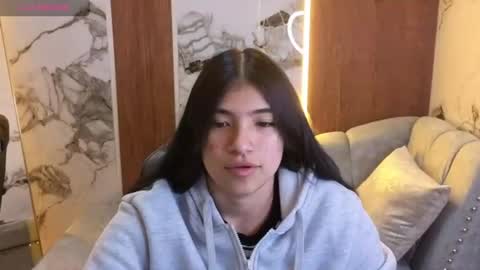 Snapshot of alesia_v chatting on July 14, 2026, 3:11 am Live 1000pm 600am COLOMBIAN HOUR online show from July 14, 2026, 3:11 am
