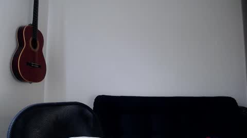 Aleska online show from February 12, 2026, 4:35 pm