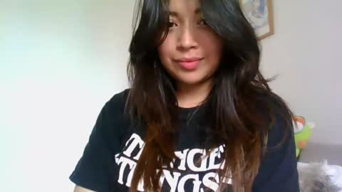 QUEEN OFF MILk  IM BACK  15 NOV online show from January 12, 2026, 8:03 pm