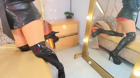 ALESKADUTH  online show from November 19, 2025, 9:20 am