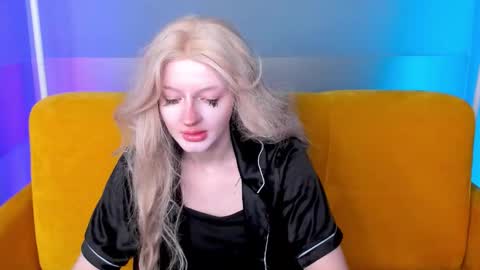 alessakiss online show from November 14, 2025, 8:46 am