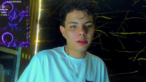 Alessandro online show from April 21, 2026, 3:02 am