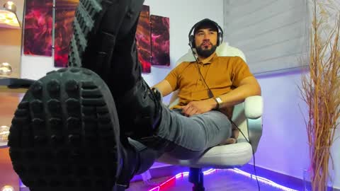 ALESSANDRO  WYE online show from January 3, 2025, 9:36 am