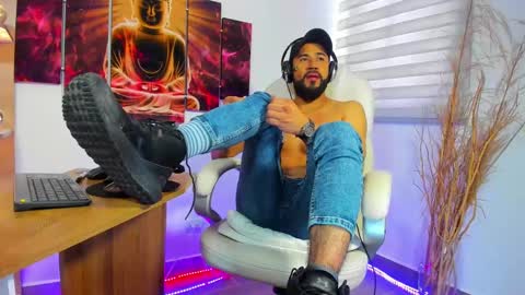 ALESSANDRO  WYE online show from January 19, 2025, 2:59 pm