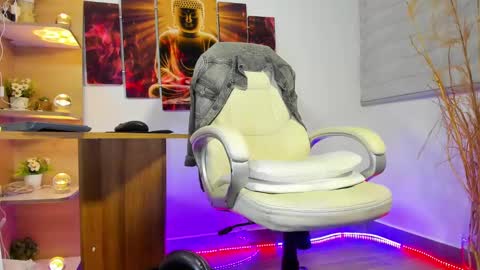 ALESSANDRO  WYE online show from January 30, 2025, 3:22 am