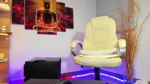 ALESSANDRO  WYE online show from February 26, 2025, 3:21 am