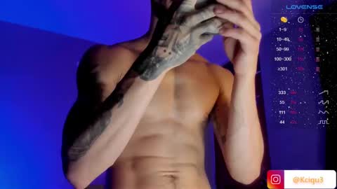 Kciqu3  Independent model online show from February 23, 2025, 11:47 pm