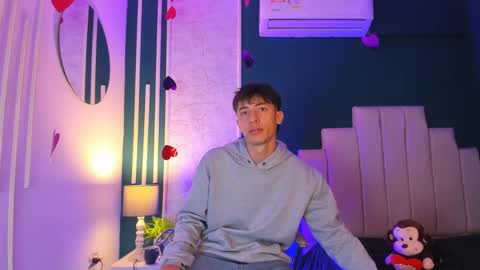 Alessandro Dybala online show from February 15, 2025, 12:11 pm