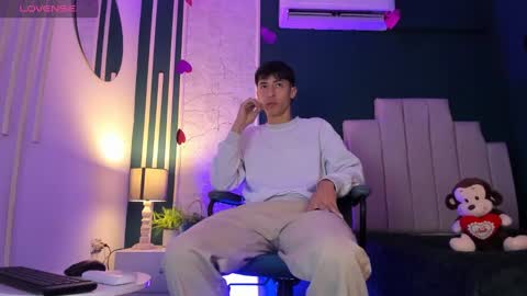 Alessandro Dybala online show from February 16, 2025, 11:59 am