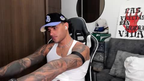 Alessandro Vanni online show from September 10, 2025, 2:33 am