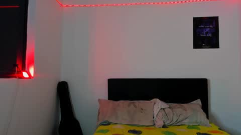 Alessandro online show from February 3, 2025, 3:31 am