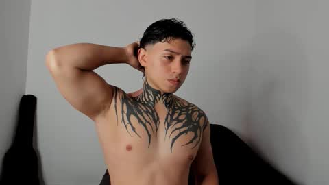 Alessandro online show from March 27, 2026, 8:41 pm