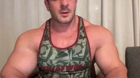 Alessandrobuilder online show from September 28, 2025, 8:25 pm