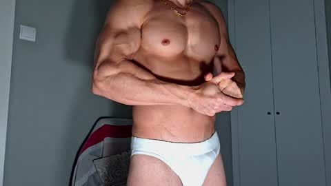 Alessandro online show from November 4, 2025, 7:18 am