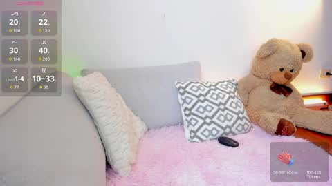 Alessia online show from April 18, 2026, 7:18 pm