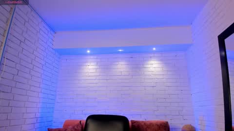 Alessia  Everyday From 0530 to 1430 Col Time online show from November 19, 2025, 11:54 am