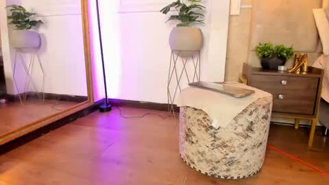 Alessia online show from February 21, 2025, 8:18 am