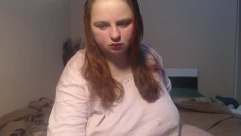 Alessia online show from February 8, 2026, 2:48 am