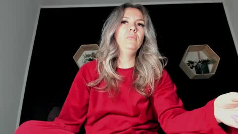 alesys69 online show from April 20, 2026, 8:54 pm