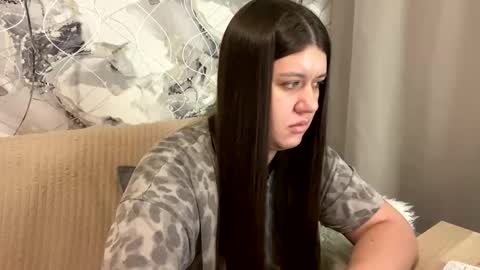 Aletta Oushen online show from February 4, 2025, 5:12 pm