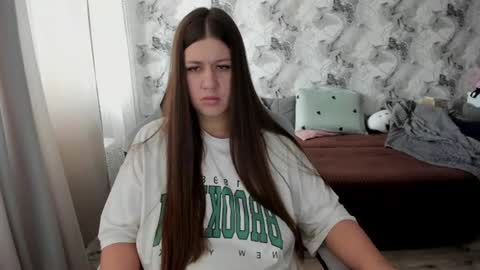 Aletta Oushen online show from June 24, 2026, 11:42 am