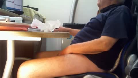 alex47100 online show from December 26, 2024, 9:11 am