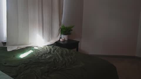 alex  online show from January 27, 2025, 7:46 pm