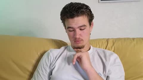 Alex83530 online show from January 24, 2025, 1:03 pm