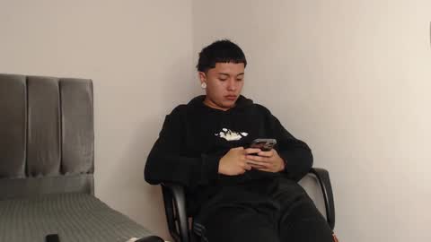 Owen online show from February 25, 2025, 4:14 am