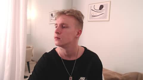Snapshot of alex__sweet chatting on May 17, 2026, 4:54 am your Alex online show from May 17, 2026, 4:54 am