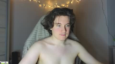 FAVORITE online show from October 5, 2025, 7:56 pm