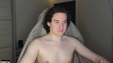 FAVORITE online show from November 13, 2025, 10:08 pm