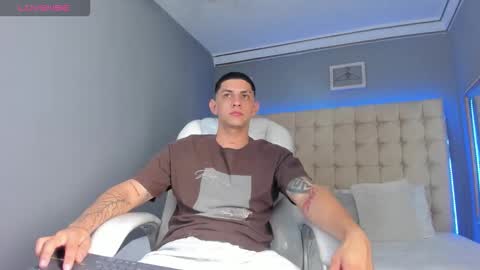 alex online show from September 24, 2025, 12:19 pm