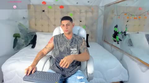 alex online show from October 7, 2025, 12:02 pm